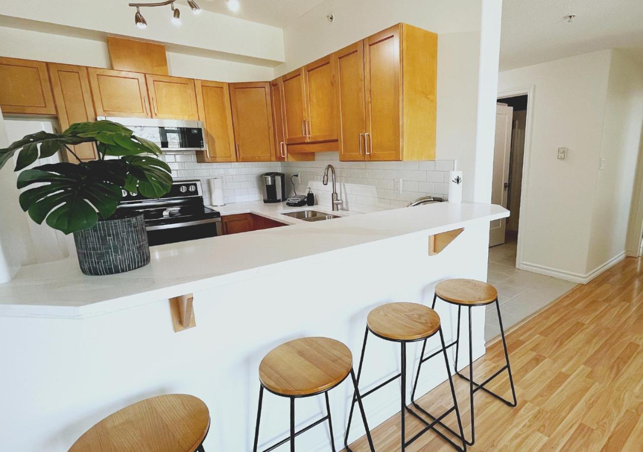 Downtown Waterfront Kelowna Oasis Newly Renovated 2Bed 2Bathアパートメント エクステリア 写真