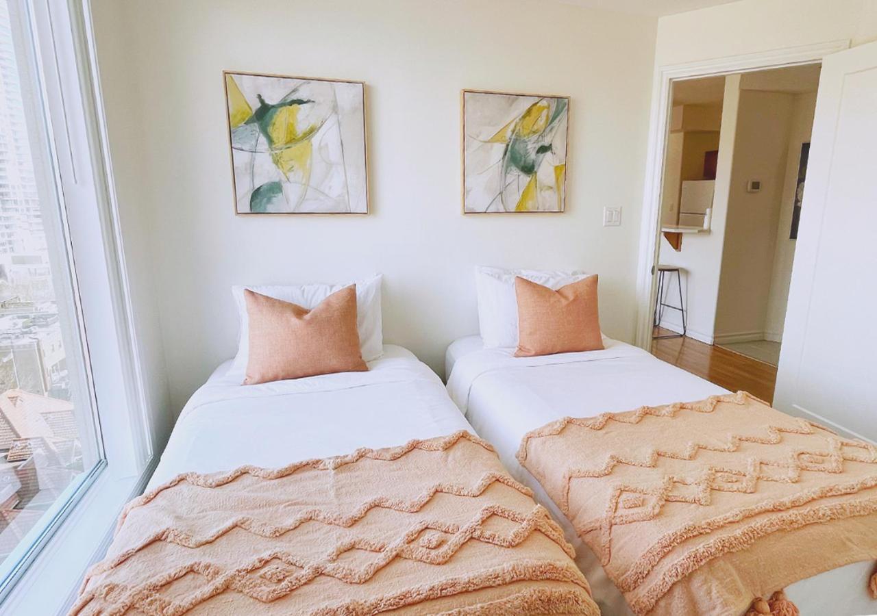 Downtown Waterfront Kelowna Oasis Newly Renovated 2Bed 2Bathアパートメント エクステリア 写真