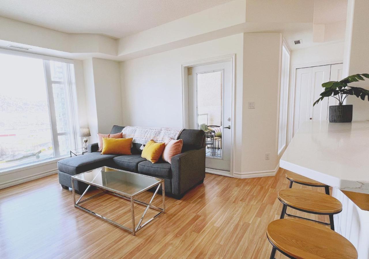Downtown Waterfront Kelowna Oasis Newly Renovated 2Bed 2Bathアパートメント エクステリア 写真